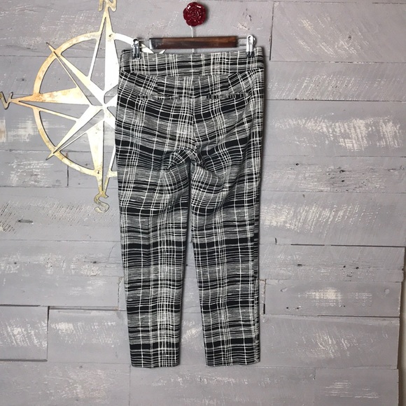 Adorable Loft pants - Picture 3 of 6